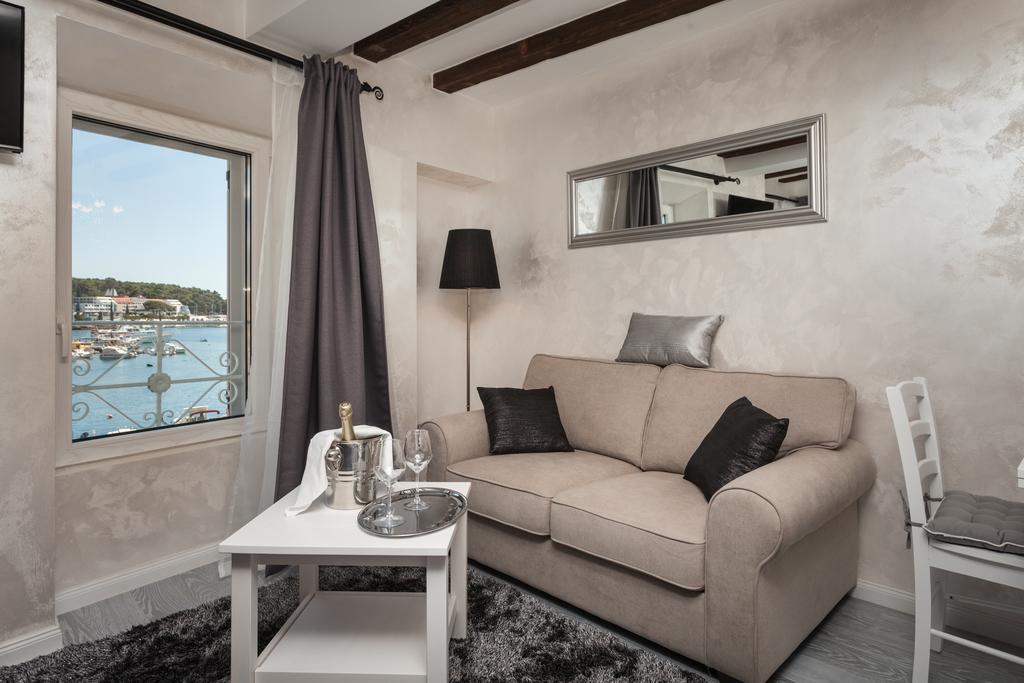 Royal Apartments Rovinj Exteriör bild